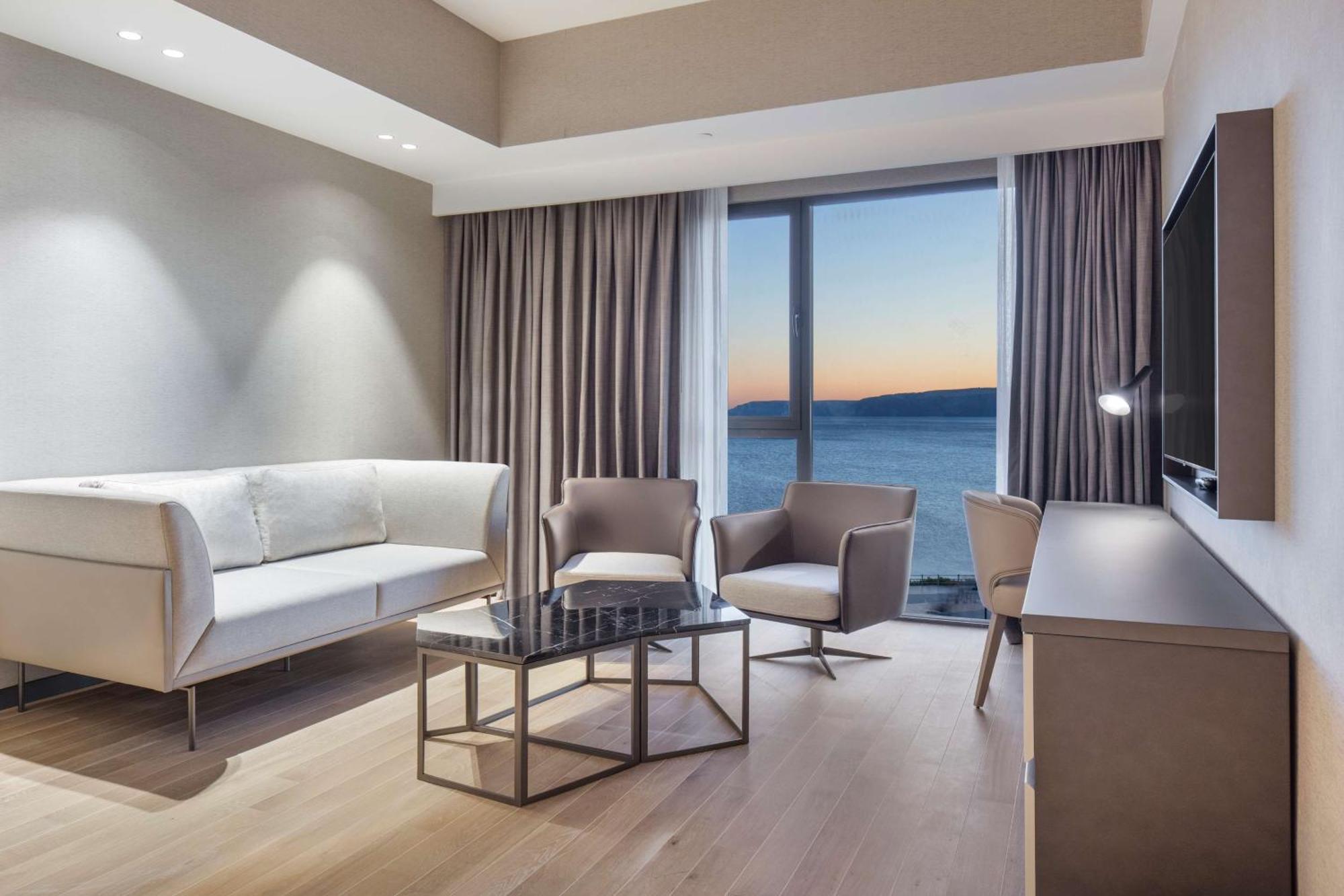 Doubletree By Hilton Çanakkale Exterior photo