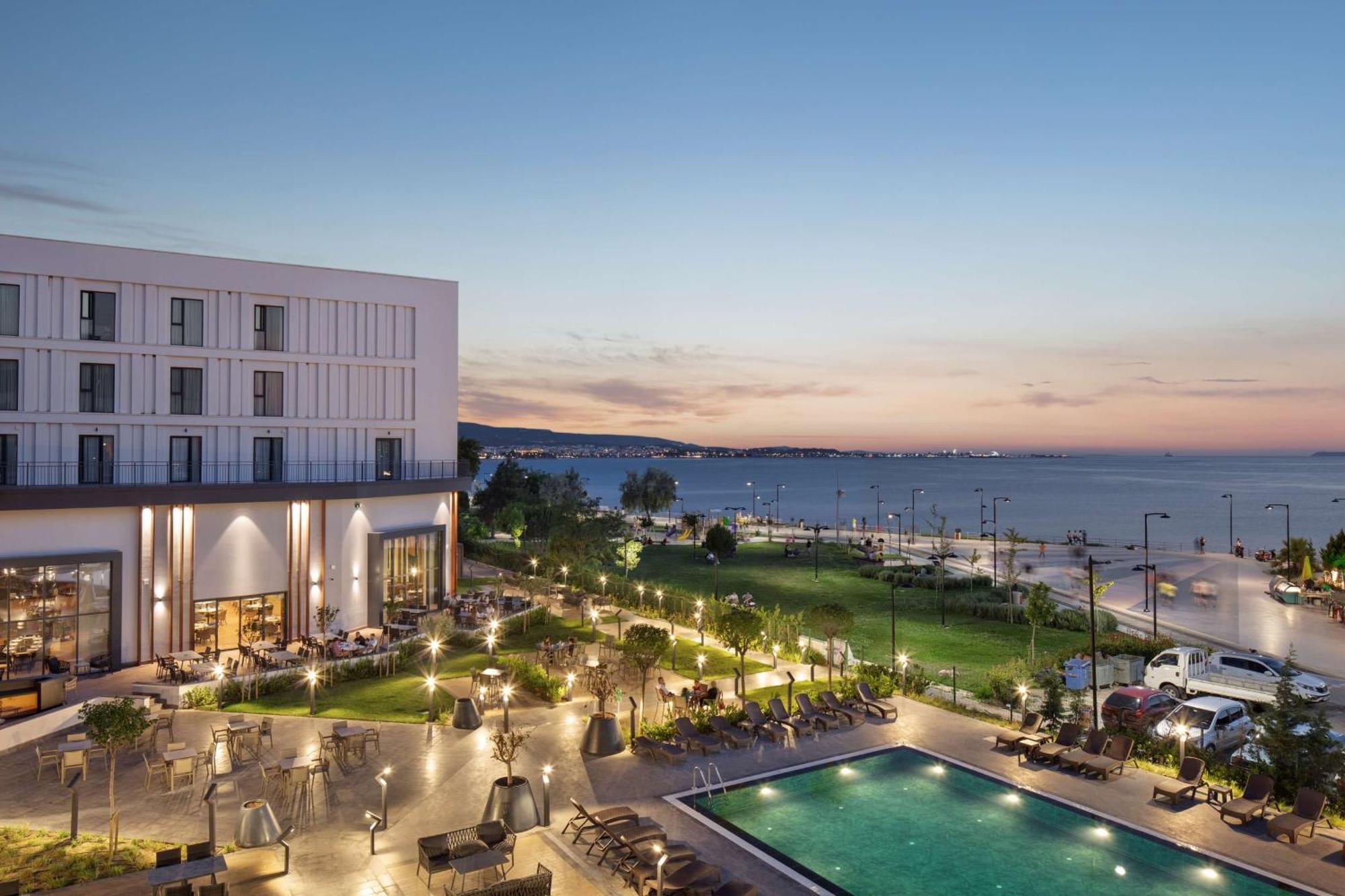 Doubletree By Hilton Çanakkale Exterior photo